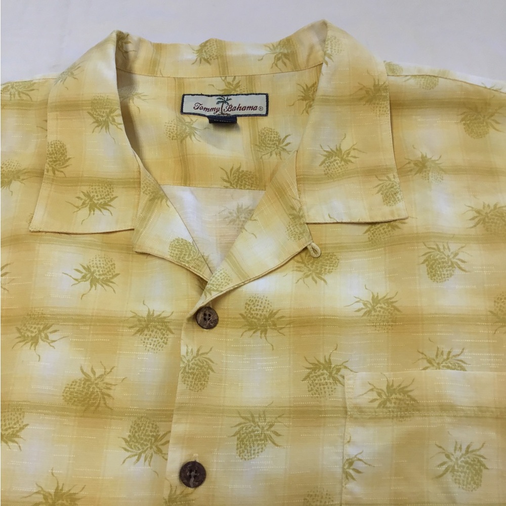 EUC Tommy Bahama Yellow and Cream Pineapple Shirt